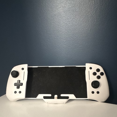White ergonomic nintendo - white,